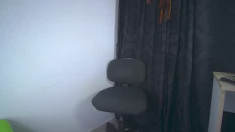 sem_alas online show from January 15, 1:53 am