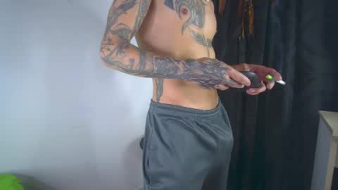 sem_alas online show from January 11, 6:06 am