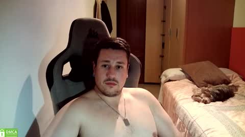 Snapshot of sergio95n chatting on October 12, 8:25 pm Pollos online show from October 12, 8:25 pm