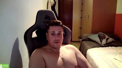 Snapshot of sergio95n chatting on October 29, 3:48 pm Pollos online show from October 29, 3:48 pm