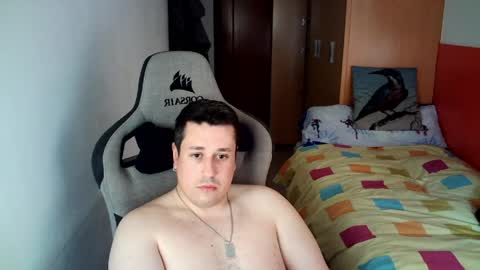 Pollos online show from April 4, 2:25 pm