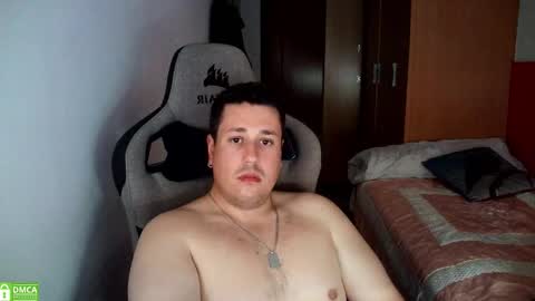 Snapshot of sergio95n chatting on October 3, 2:22 pm Pollos online show from October 3, 2:22 pm