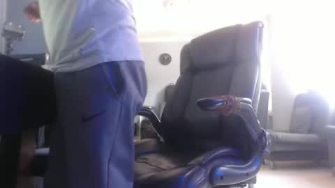 hetero serio discreto online show from January 15, 6:08 pm