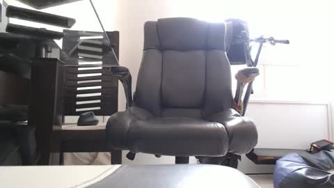 hetero serio discreto online show from October 6, 7:18 pm