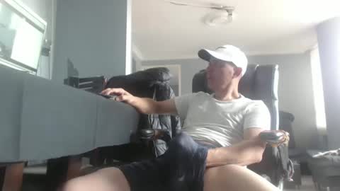 hetero serio discreto online show from January 11, 6:54 pm