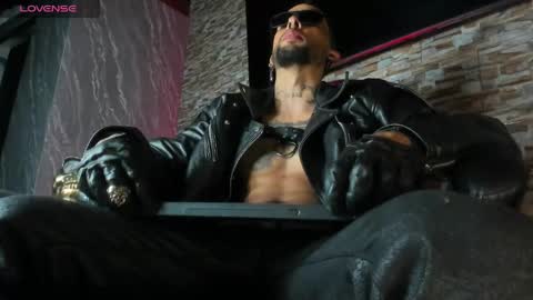 seth_0wner online show from April 24, 2:47 am