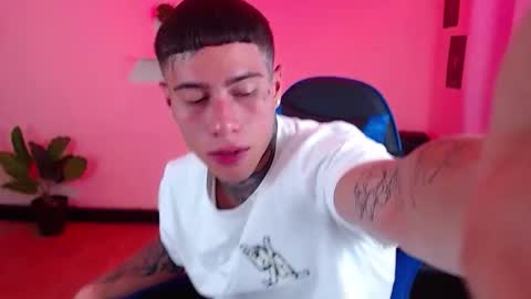 Thomas online show from October 22, 3:59 pm