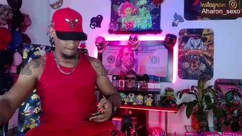 Aharon  ravelo online show from February 7, 4:19 am