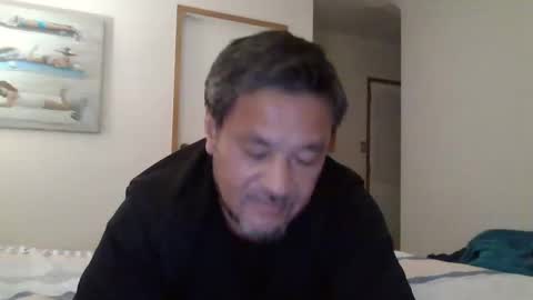 Dee online show from February 8, 8:52 am