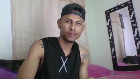 Snapshot of sexyleon69 chatting on October 30, 3:08 am Sexy leon online show from October 30, 3:08 am