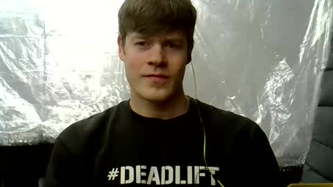 Snapshot of sexypornhot chatting on December 9, 6:34 am Erikson online show from December 9, 6:34 am