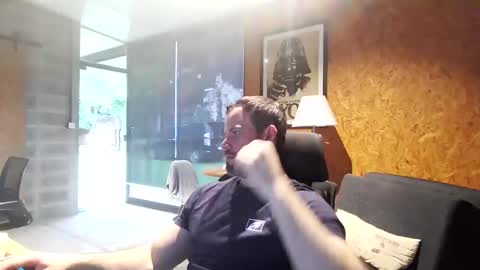 shad0w_hunter online show from March 18, 12:30 pm