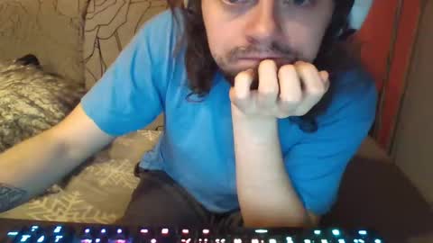 Snapshot of shalalatralala chatting on December 3, 8:06 pm Shalalatralala SF online show from December 3, 8:06 pm