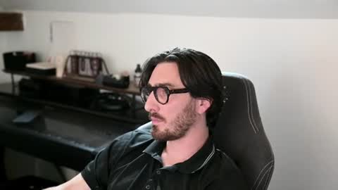 frenchy boy online show from June 12, 5:33 pm