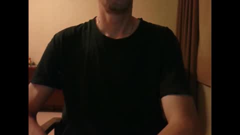 Snapshot of shedevr02 chatting on October 6, 5:17 pm Roger online show from October 6, 5:17 pm