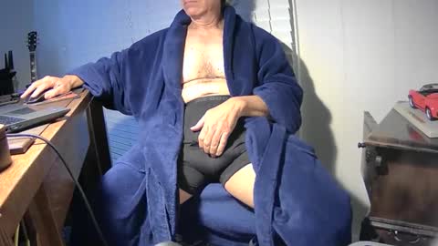 nikolas send dm for an appointment online show from January 13, 1:23 am