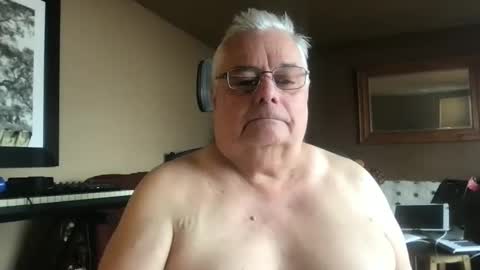 shortbeef11 online show from February 16, 6:32 pm