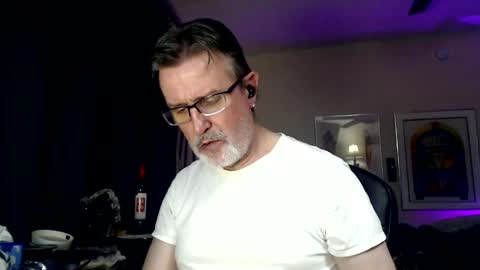 shrewtamer online show from December 23, 3:15 am