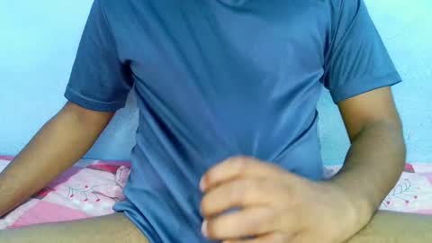 shyeyes online show from February 1, 8:08 am