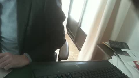 Snapshot of shyfrenchcock chatting on February 6, 9:11 am shyfrenchcock online show from February 6, 9:11 am