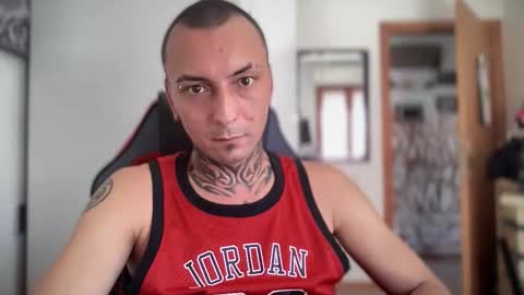 sidvicious23cm online show from September 19, 1:33 pm