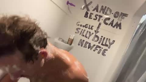 Silly Dilly Newfie online show from July 28, 5:56 pm