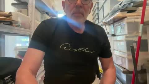 silverdadtop3 online show from October 3, 1:38 pm