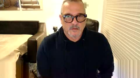 Snapshot of silveroli187 chatting on January 20, 12:39 pm silveroli187 online show from January 20, 12:39 pm