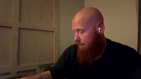 Snapshot of sitonmybeardinsouthcarolina chatting on October 13, 10:10 am sitonmybeardinsouthcarolina online show from October 13, 10:10 am