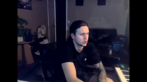 Skateboard online show from December 11, 1:18 am