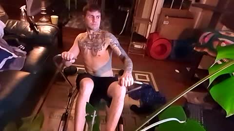 Skateboard online show from January 16, 3:56 am