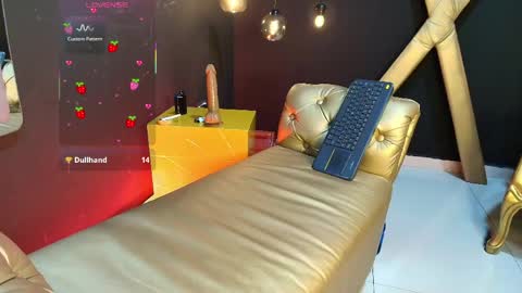 skinny jean  online show from June 7, 7:04 am