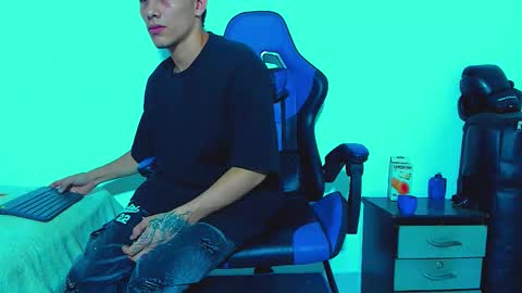 skinny marked online show from November 3, 2:26 am