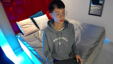 David online show from March 9, 10:04 pm