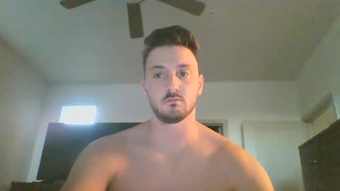 Snapshot of skinnyguylongdick1 chatting on December 19, 12:13 am skinnyguylongdick1 online show from December 19, 12:13 am