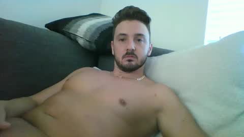 Snapshot of skinnyguylongdick1 chatting on February 2, 4:43 pm skinnyguylongdick1 online show from February 2, 4:43 pm