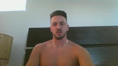 Snapshot of skinnyguylongdick1 chatting on February 18, 12:04 am skinnyguylongdick1 online show from February 18, 12:04 am