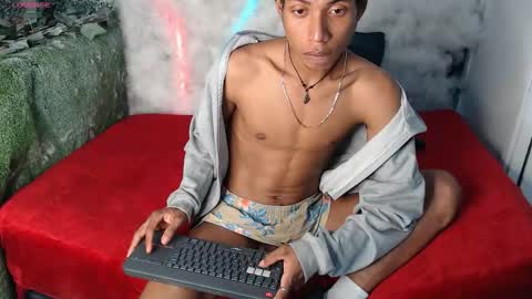 sky_walkerss online show from March 12, 2:08 am