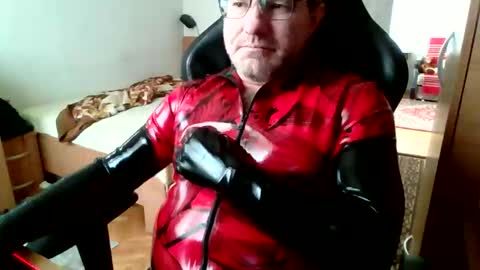 slatexss online show from April 20, 7:44 am