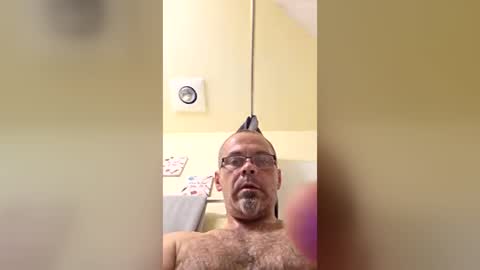 slickjeeves online show from July 17, 10:55 am