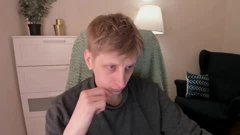 Andy online show from March 1, 9:36 pm