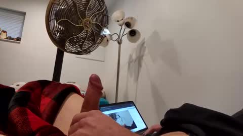 Snapshot of slongtastical chatting on January 2, 2:24 pm lilcox online show from January 2, 2:24 pm