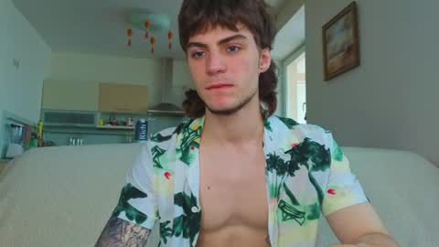 Gus online show from July 1, 10:16 am