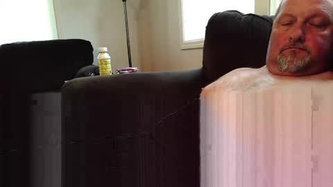 small_weener18 online show from April 5, 3:30 pm