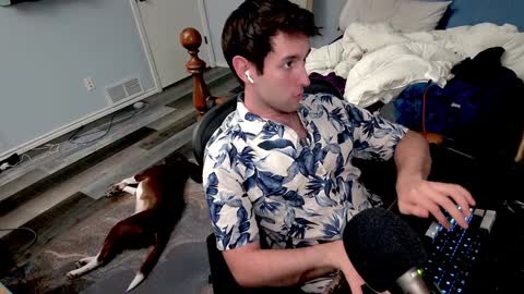 smilingwanker online show from February 4, 2:17 am