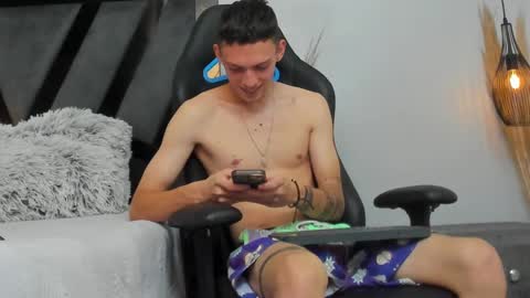 SMIT  online show from November 20, 10:08 pm