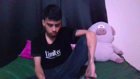 teddy online show from November 29, 9:11 am