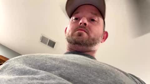 smokeymt420 online show from April 22, 7:51 pm