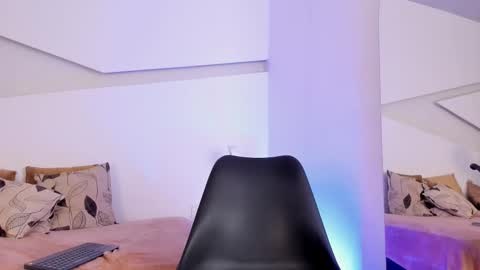 Ethan online show from March 6, 10:18 pm