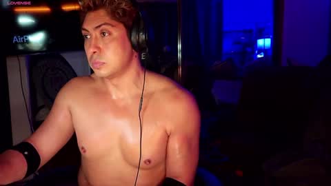 Myke Jackin online show from April 19, 8:36 am